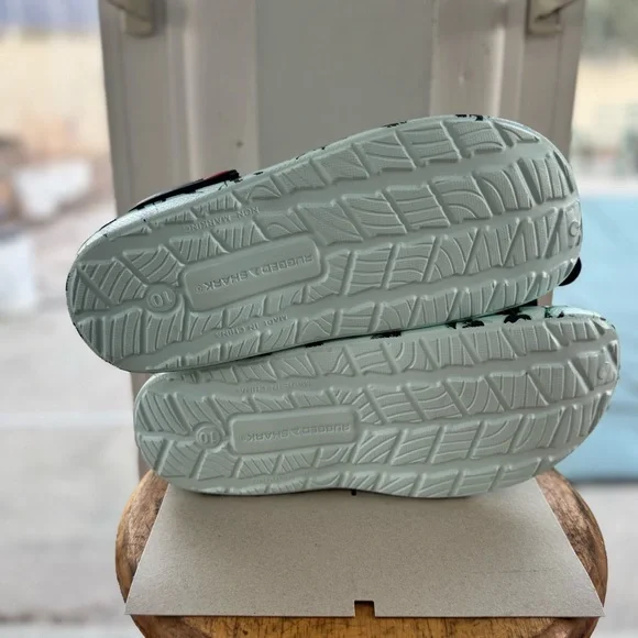 Rugged Shark Men's Clogs Shark Week Collaboration Size 10 EVA Foam Comfort Beach - Picture 8 of 9